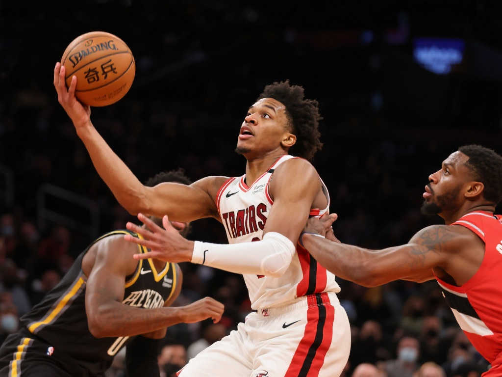 為上海海港 為上海海港